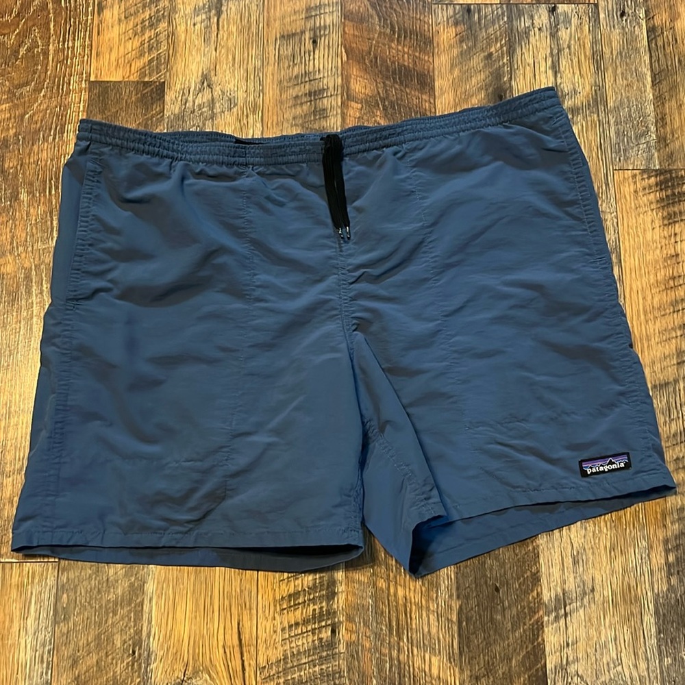 Men’s Size Large Patagonia Shorts